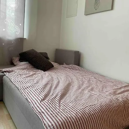 Ruhige, Gemuetliche 1-zimmer-wohnung Nahe Ffm شقة باد فيبل